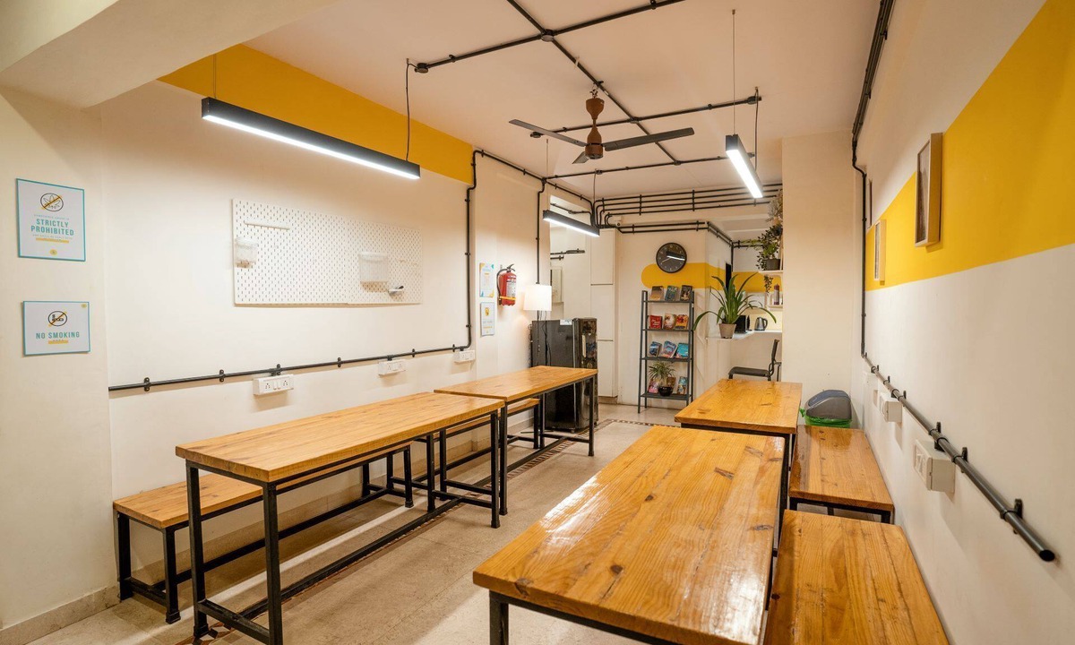 Santacruz West Hostel | Locomo Hostel Express - Stay Work Eat
