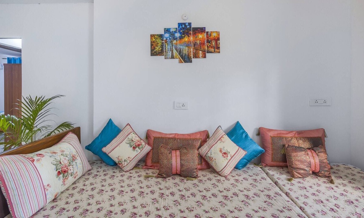 Majorda Apartment | Lovely 2 Bedroom Living Hall Full Kitchen Scinic View