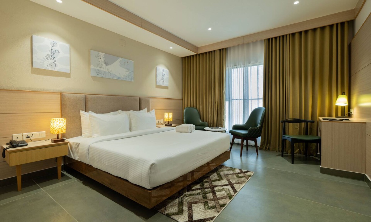 Palarivattom Hotel | Luxo Kochi