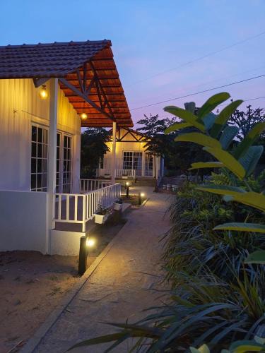 Hoskote Resort | Malgudi Farms