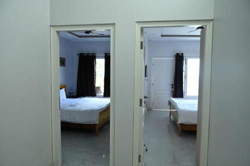 Almora Hotel | Mansarovar Heritage Inn