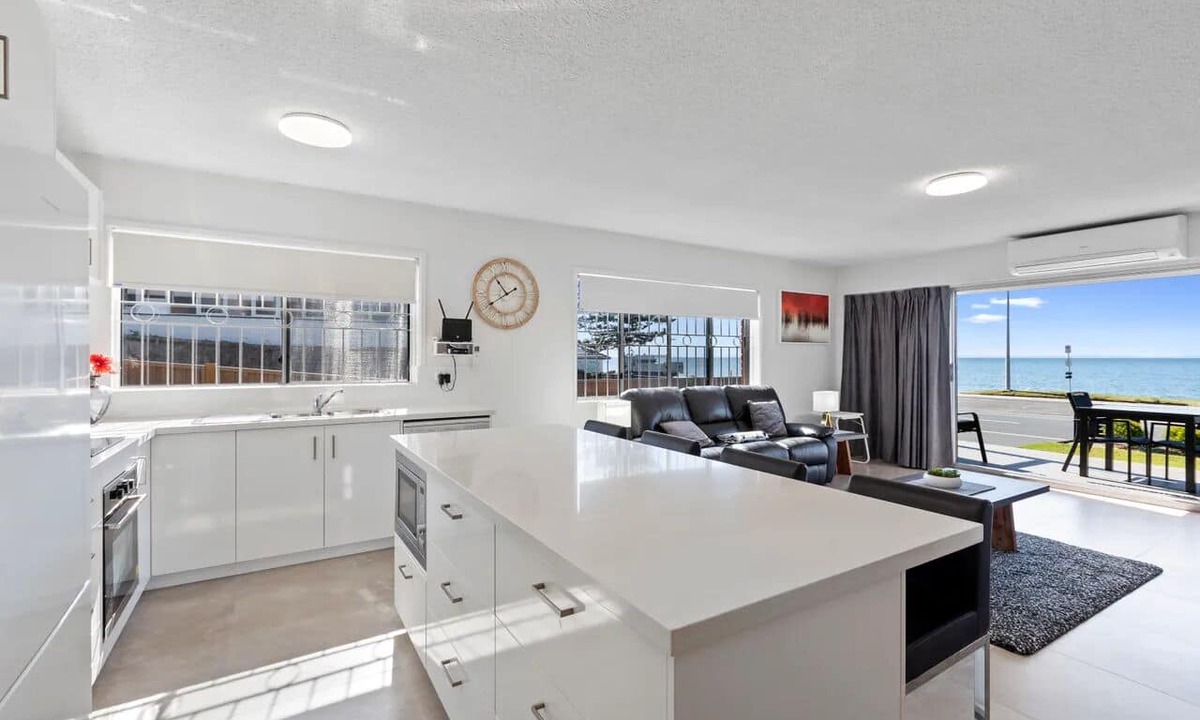 Margate Apartment | "Margate Magic Waterfront" - Margate Q 4019
