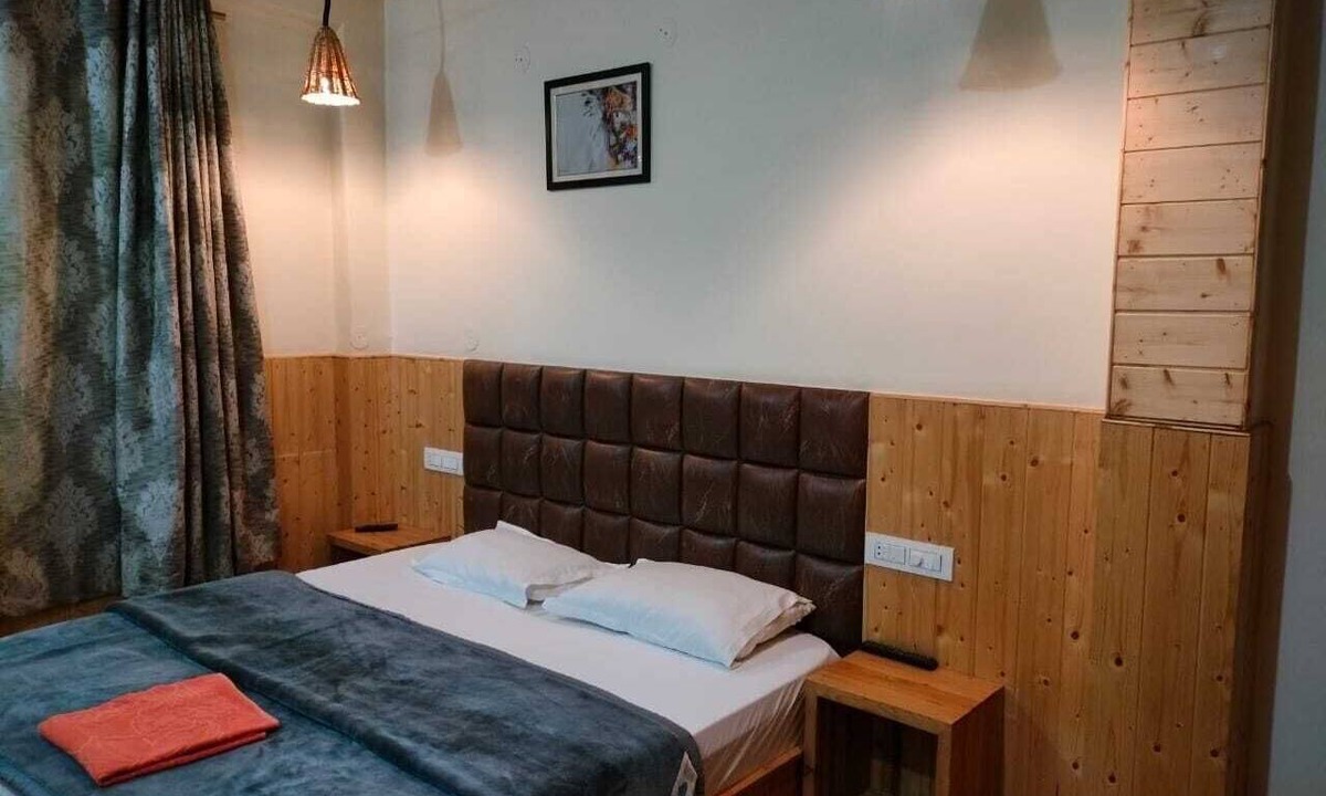 Bhuntar Hotel | Mathan View Homestay