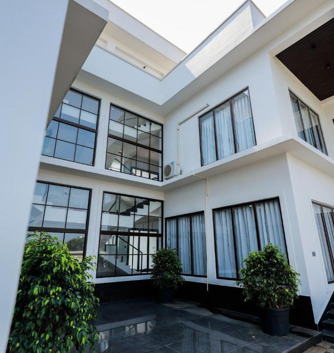Sualkuchi Hotel | Meeraki Elysian Villa