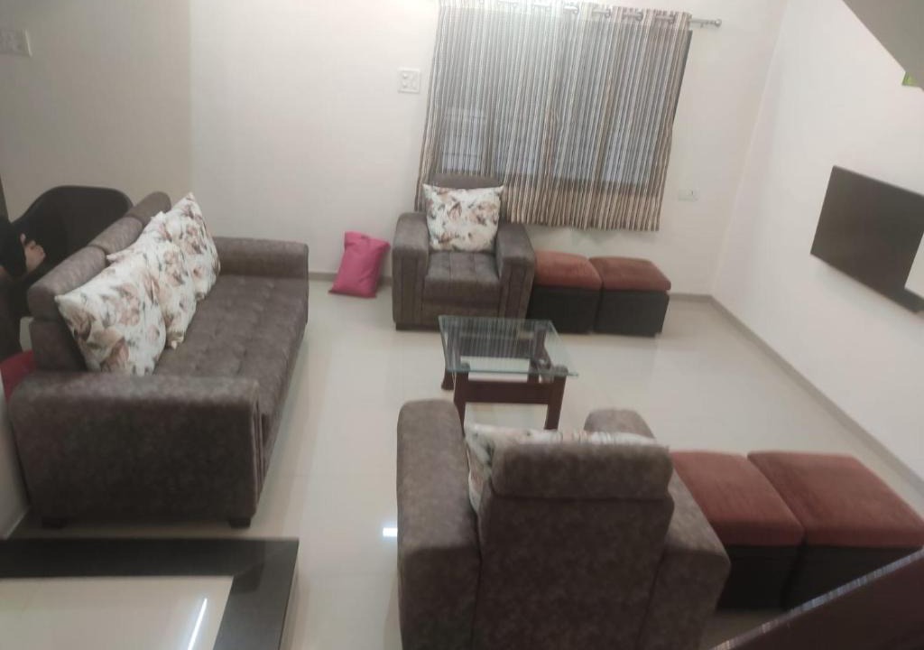 Nashik House | Merlot Retreat