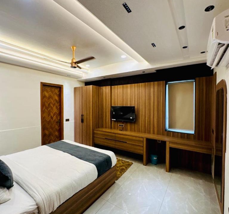 Sirsa Hotel | Mg Grand Inn