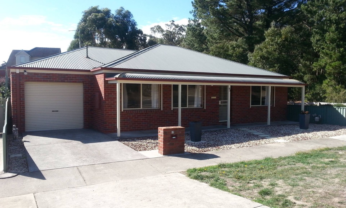Mount Clear House | Minard Accommodation - Mount Clear