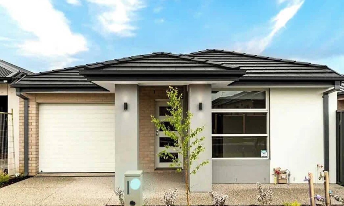 Berwick House | Minta Estate 4bedrooms Berwick home no sharing