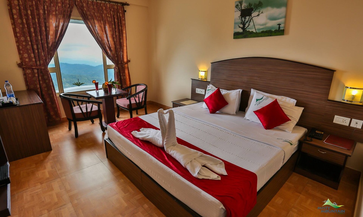 Moolakadai Hotel | Misty Mountain Resort