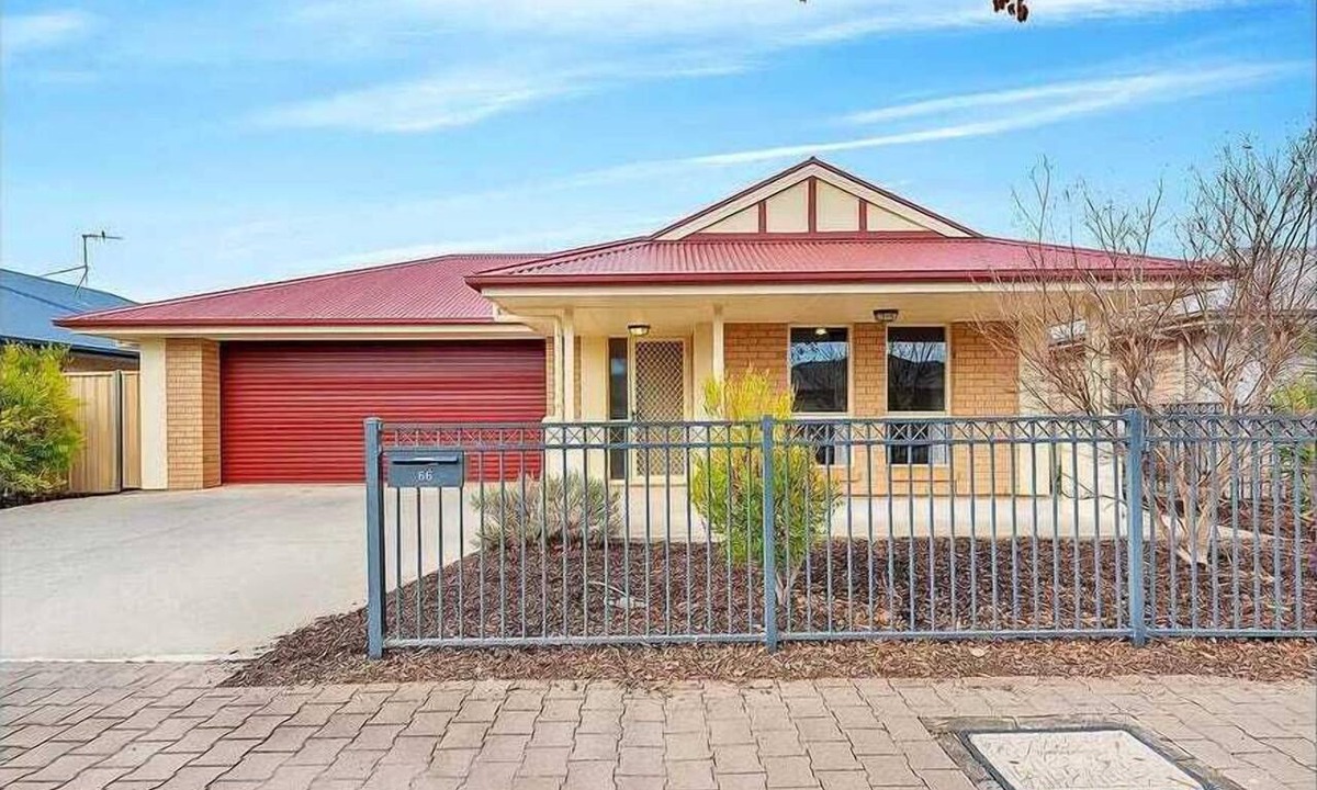 Munno Para House | Modern 4BR, 2 Bathroom Family House for your Stayz