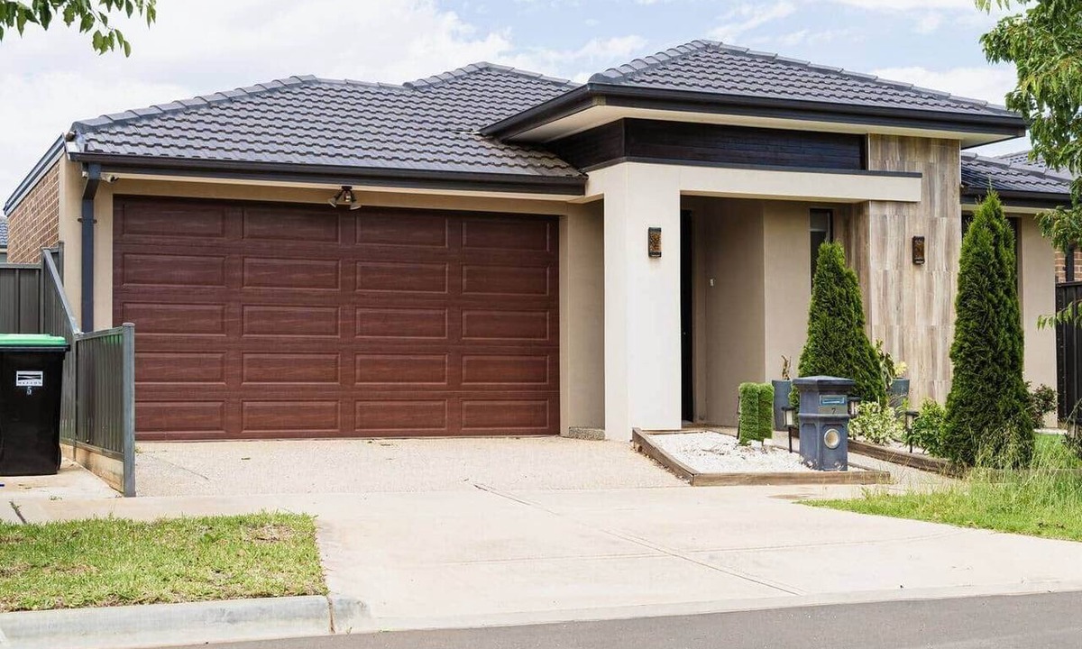 Melton South House | Modern 4BR Home Spacious & Family-Friendly