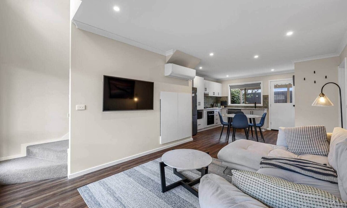 Warrnambool House | Modern Townhouse in the Heart of Warrnambool’s CBD