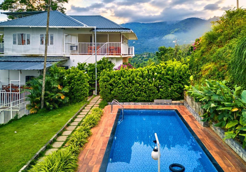 Devikolam Hotel | Munnar Ice Pellets Resort with Pool by VOYE HOMES