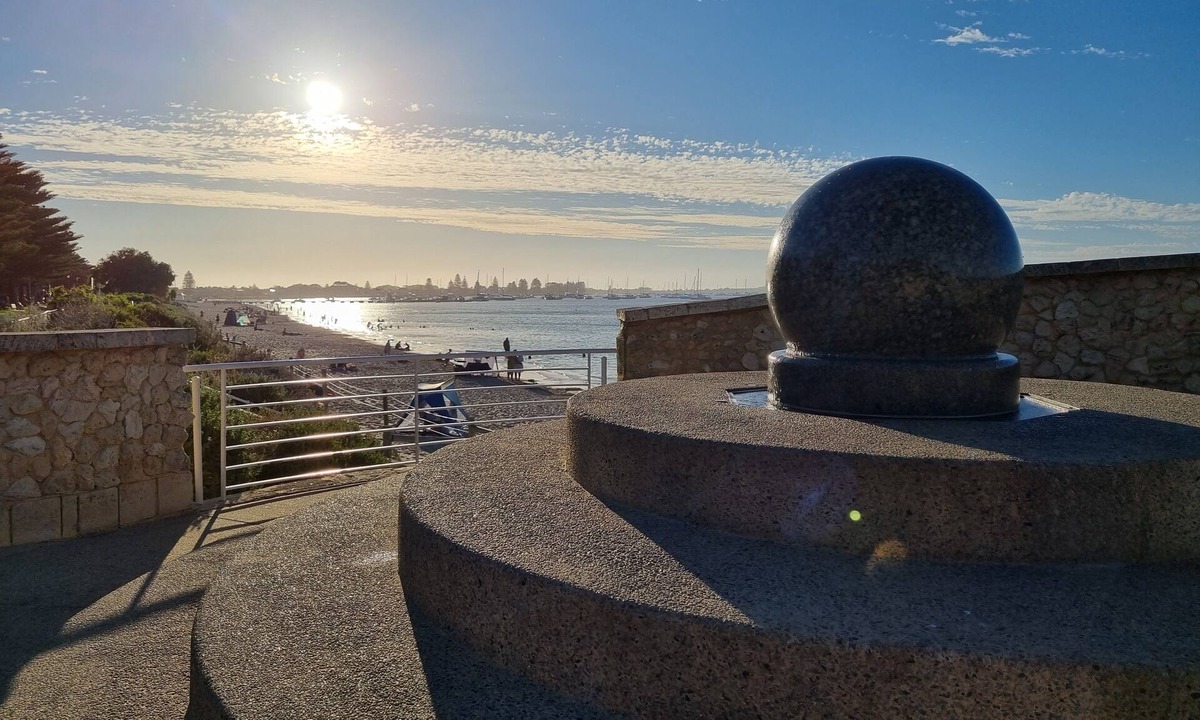 Rockingham Condo | Nautilus 68 for active professionals