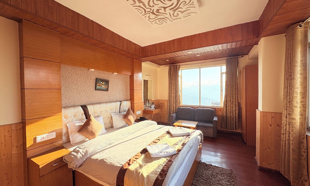 Darjeeling Hotel | Near Mall Rd Hotel Himalayan Retreat