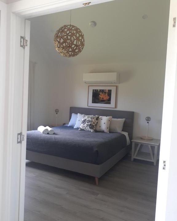 Rowella Villa | NEST- Luxury Vineyard Accommodation
