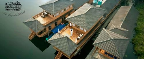 Nagin Bagh Hotel | New Jacquline Heritage Houseboats