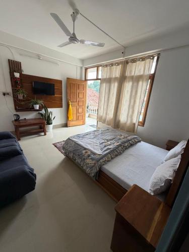Bomdila House | Nor's Kitchen & Homestay Dirang