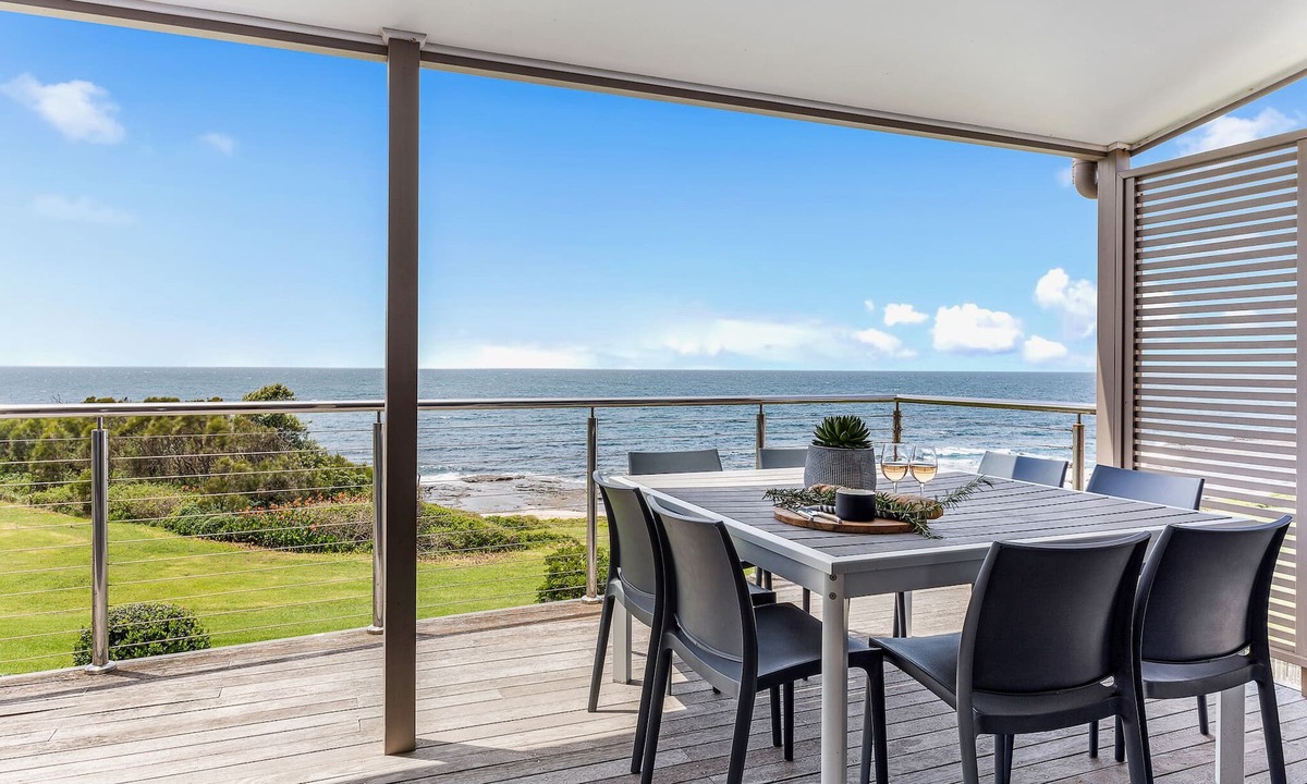 Gerroa House | OCEANZEDGE - Oceanfront Perfection