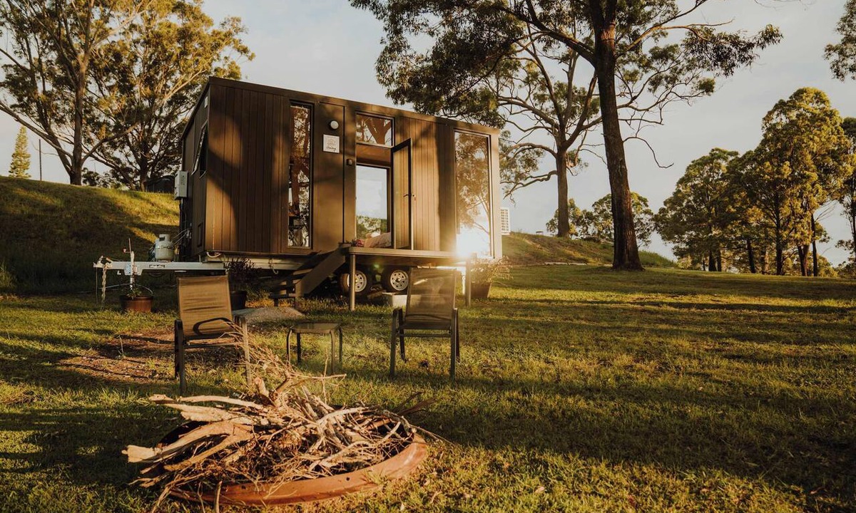 Rainbow Flat House | One-Gaea by Tiny Away