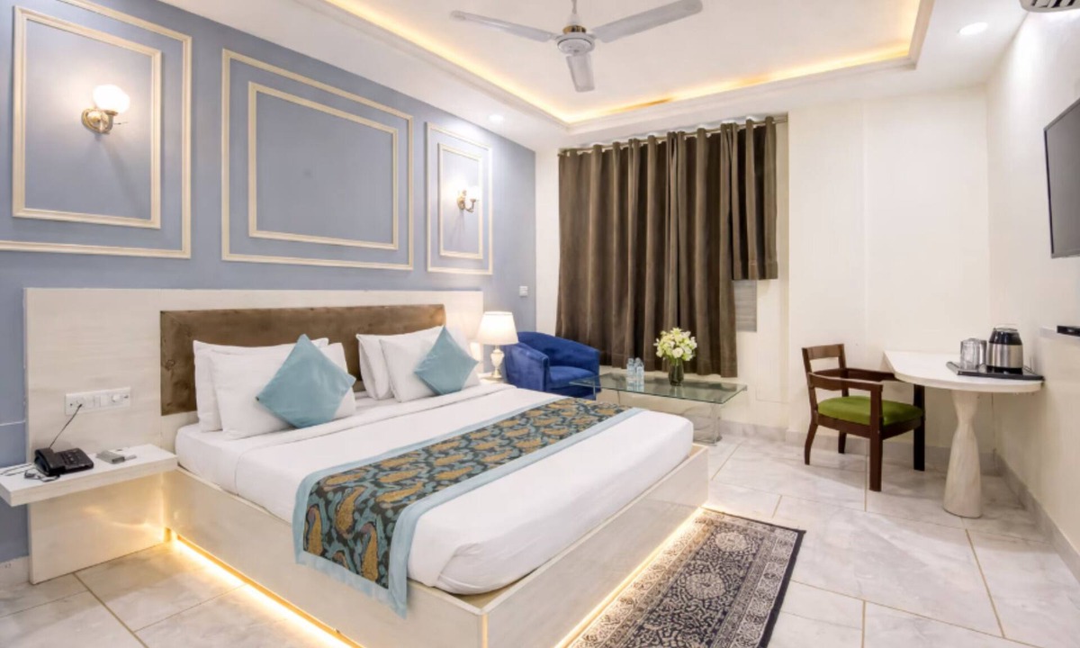 Mahipalpur Extension Hotel | OPO Collection Alpino