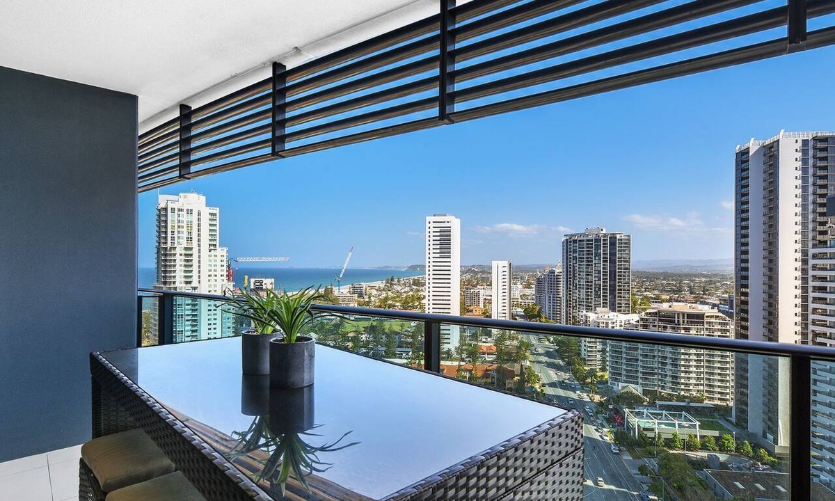 Broadbeach Apartment | Oracle Broadbeach Gorgeous Modern 2 Bed 1 Bath Apartment - CoastHM