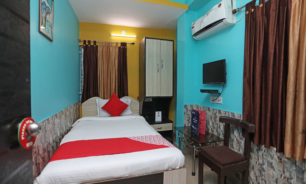 Barrackpore Hotel | OYO 15114 Ivy Hotel
