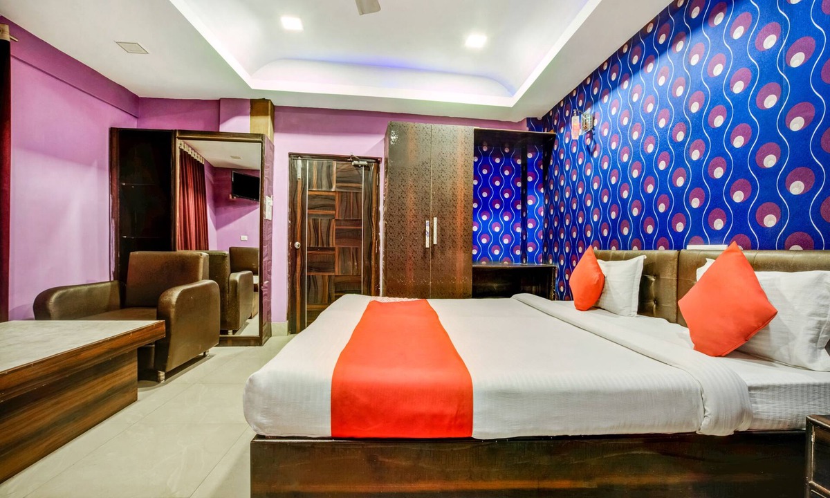 Dhanbad Hotel | OYO 5968 The Silver International
