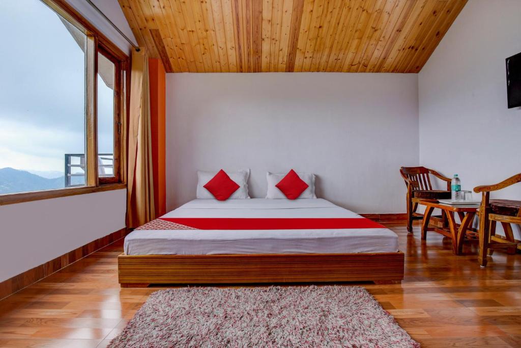 Naldehra Hotel | OYO Flagship 81486 Hotel Mahogany Inn