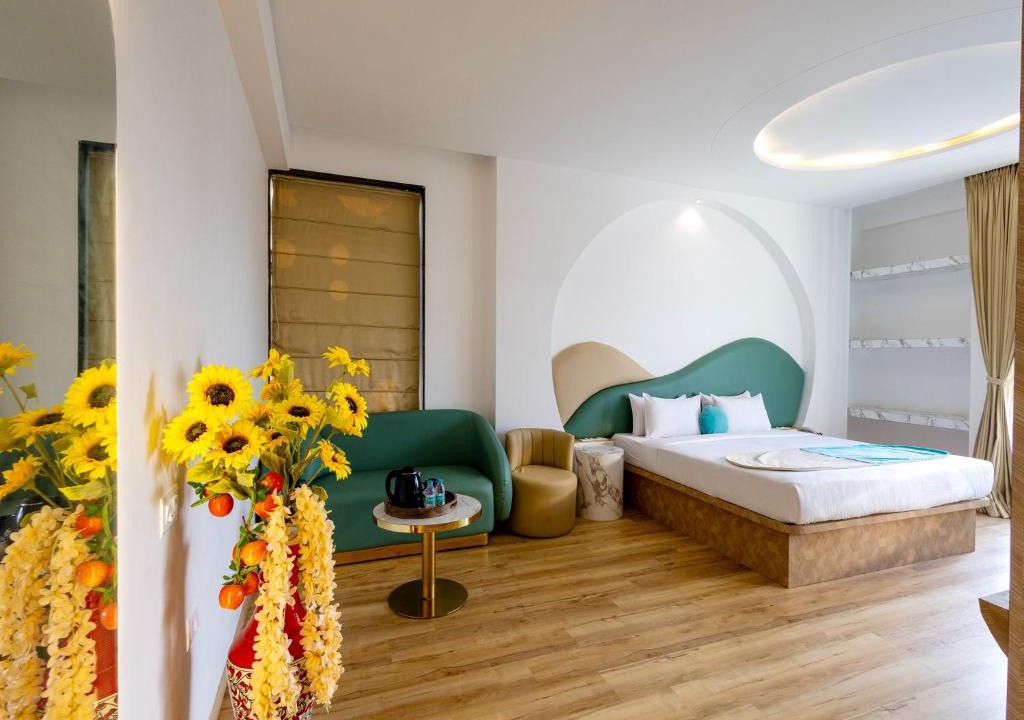 Nerul Hotel | Palette The Moon Hotel by CheckIn, Goa