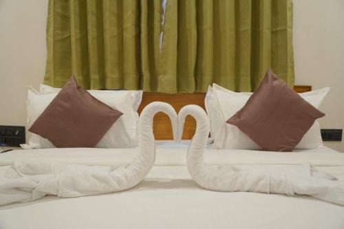 Devpar Hotel | Palm Glow Resort