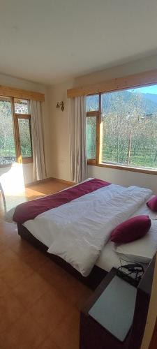 Aleo Bed & Breakfast | Peaceful huts