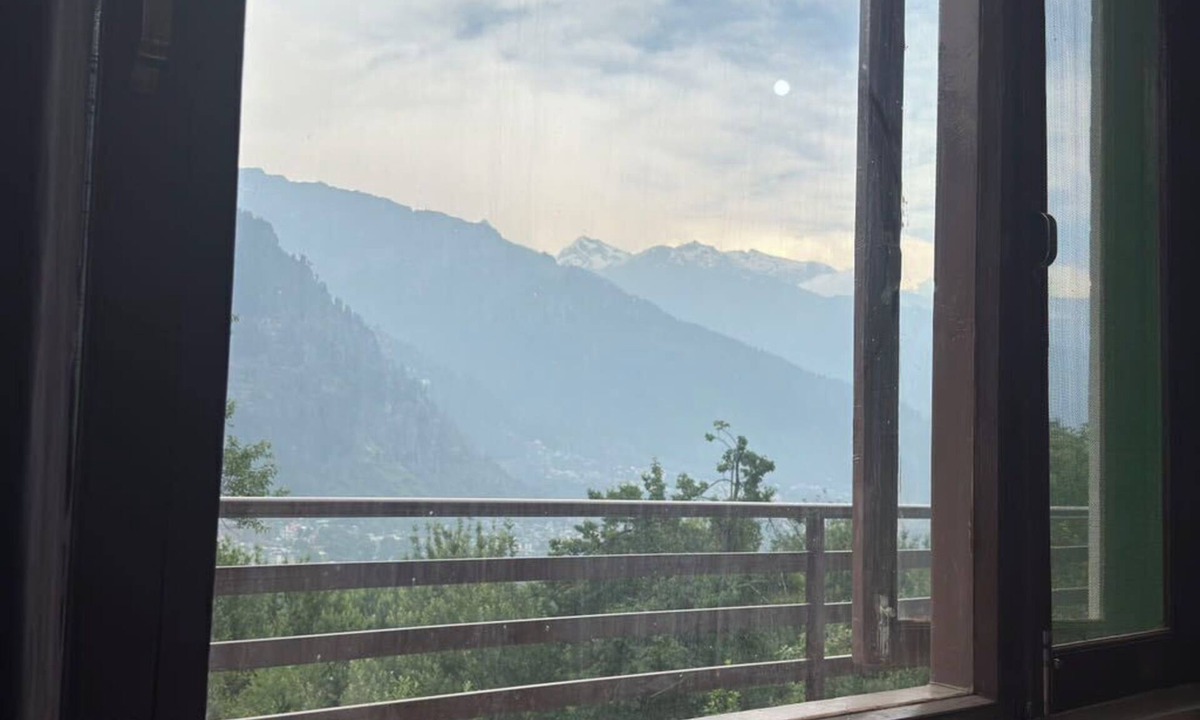 New Manali Apartment | Peaceful Village Homestay