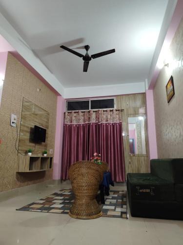 Dongkamukam Apartment | pine homestay