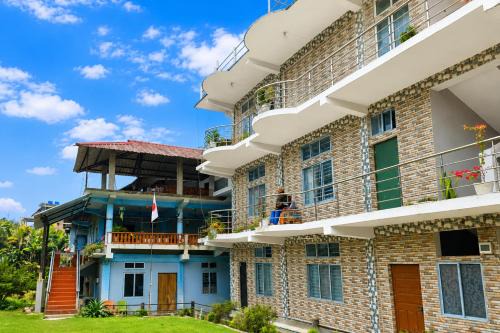 Along House | PNG Homestay