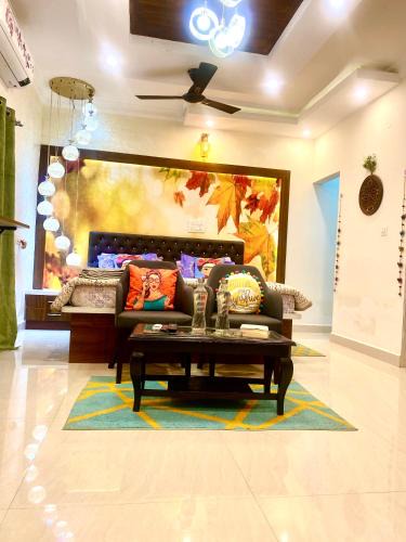 Bommasandra House | Premium Pent house with Hot bath Tub near ECity - Luxe KING size bed with Large Sitout area