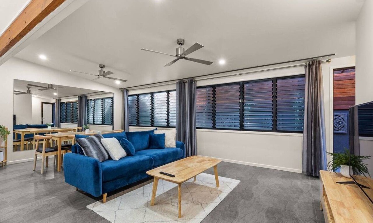 Spring Hill House | Private 2BR Villa | Minutes from Brisbane CBD