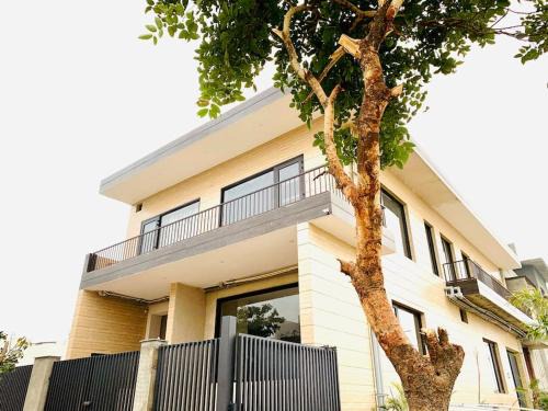 Ranjit Avenue Apartment | Private Apartment Woodstock Villa Amritsar