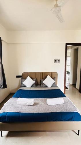 Pimpri - Chinchwad House | Puffin Retreat Modern AC 1BHK in Pimple Nilakh, Pune