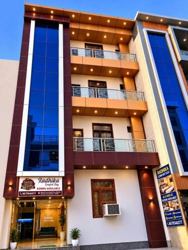 Vrindavan Hotel | Radhika comfort stay