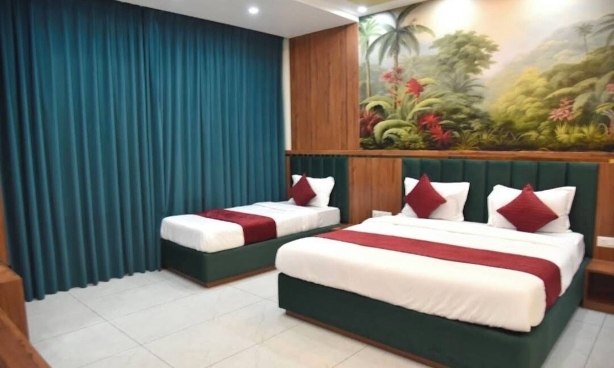 Salasar Hotel | Radhika Stay