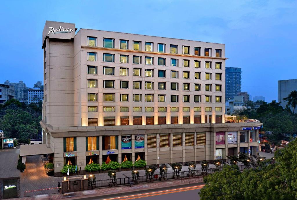 Malad West Hotel | Radisson Mumbai Goregaon