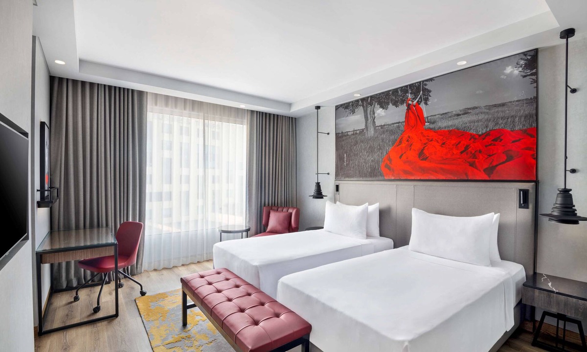 Mohali Hotel | Radisson Red Chandigarh Mohali