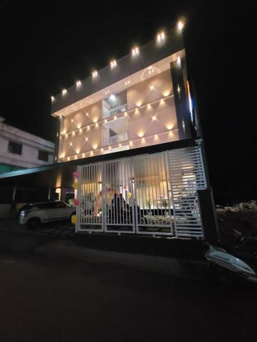 Alwaye Hotel | Rajagiri View Apartments