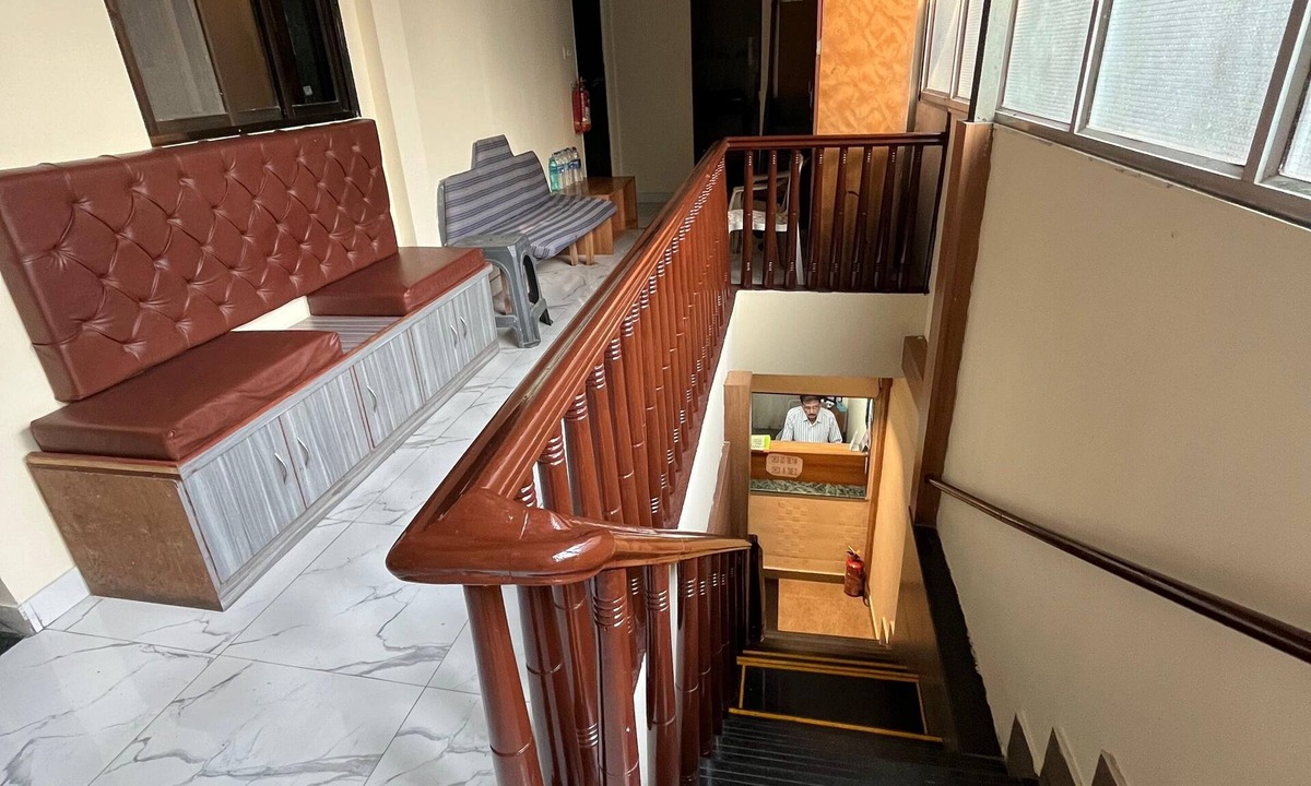 Powai Hostel | Red House Hostels