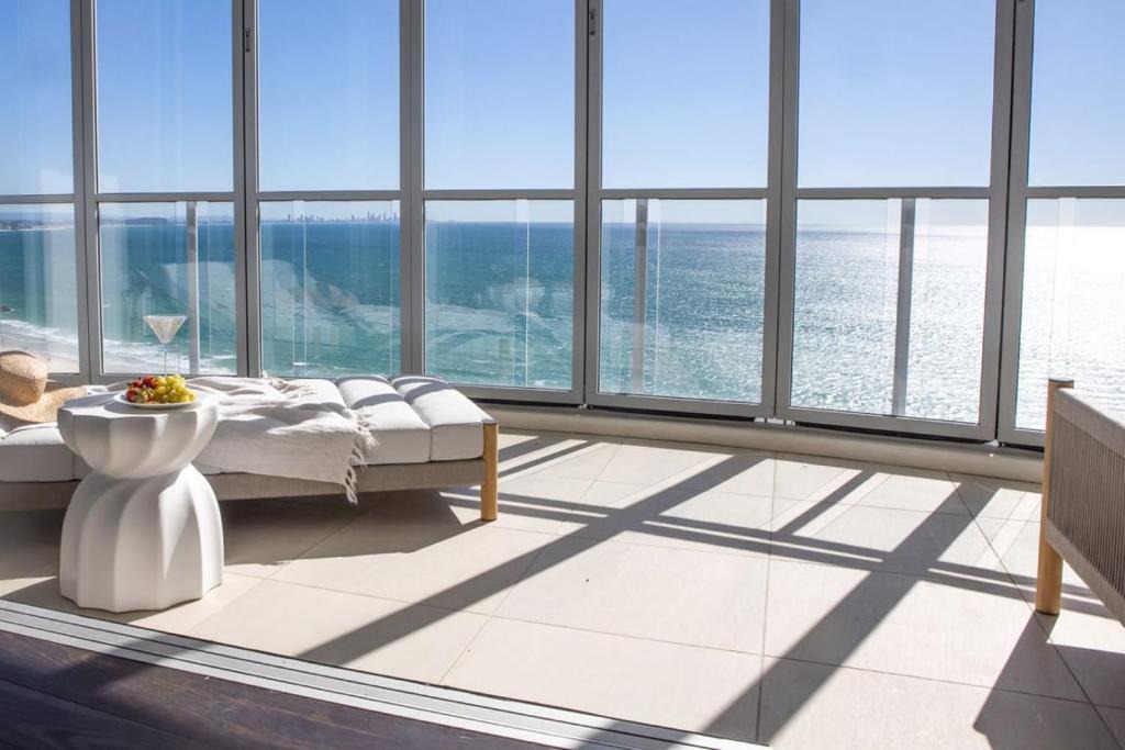 Coolangatta Apartment | Reflections 1705