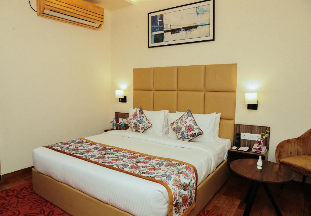 Greater Noida Apartment | Regenta Inn Greater Noida, 15 Mins to India Expo Mart