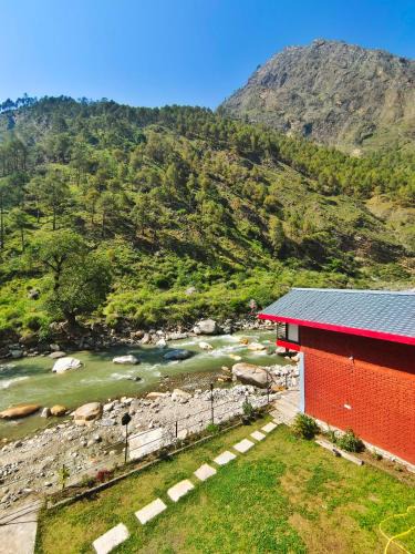 Banjar House | Riverside Bliss Cottages