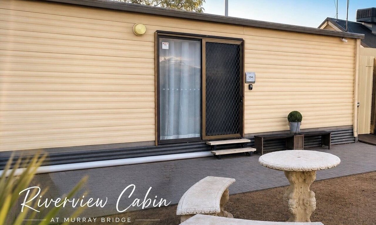 Murray Bridge Cabin | Riverview cabin Murray Bridge situated on Riverfront road Murray Bridge.