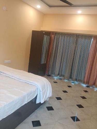 Patna Hotel | Riyank Farms